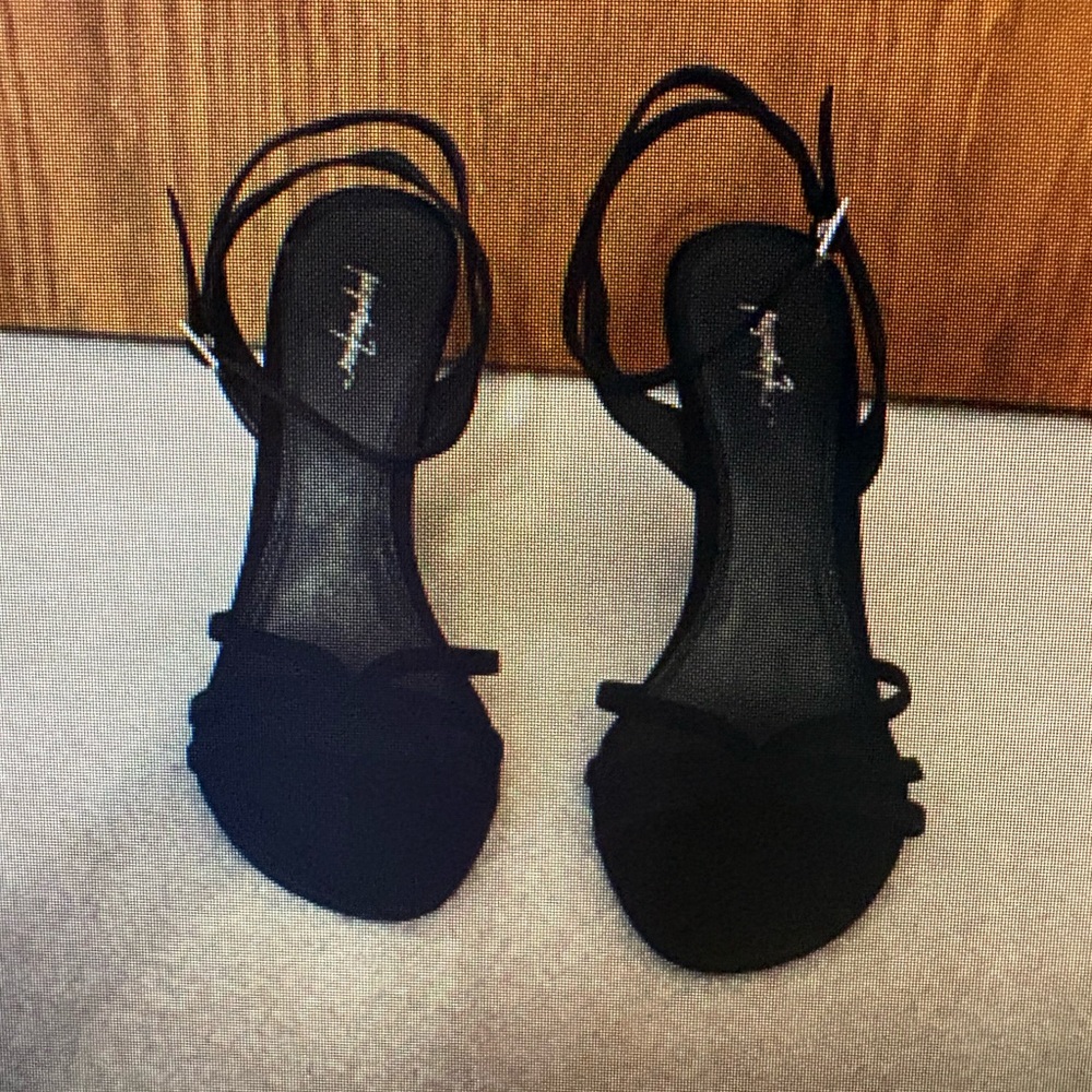 Jacqueline Ferrar Black Satin WEDGE Sandals Size 9 NEW IN BOX